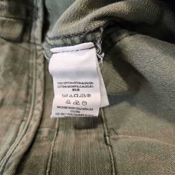 Free People Raw and Patched Standoff Denim Shorts Moss Green Size 4 - Picture 6 of 6